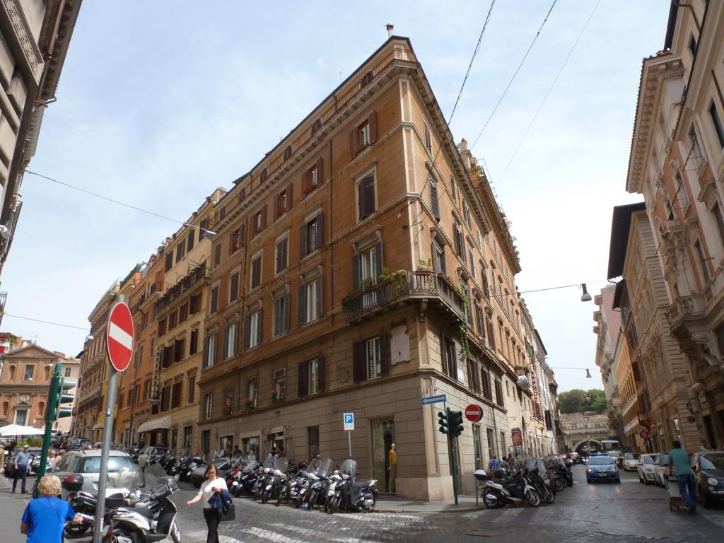 Domus Spagna Capo Le Case Рим Экстерьер фото